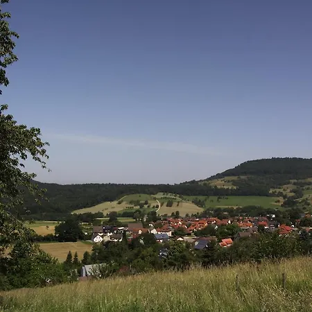 Familien-Appartement Schwarzwald Bei Freiburg Mit Bis Zu 4 Schlafzimmern شقة