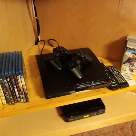 Familien-Appartement Schwarzwald Bei Freiburg Mit Bis Zu 4 Schlafzimmern *