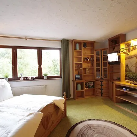 Apartament Familien-appartement Schwarzwald Bei Freiburg Mit Bis Zu 4 Schlafzimmern *