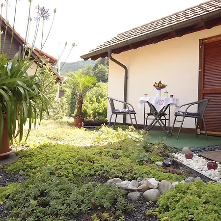 Apartament Familien-appartement Schwarzwald Bei Freiburg Mit Bis Zu 4 Schlafzimmern *