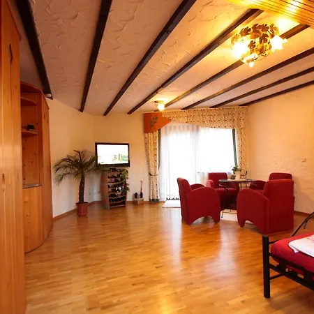 Familien-Appartement Schwarzwald Bei Freiburg Mit Bis Zu 4 Schlafzimmern