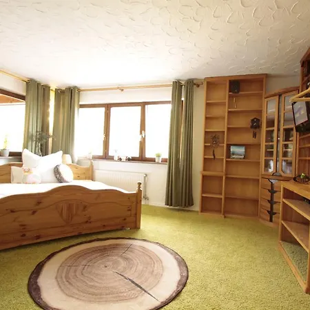 Familien-Appartement Schwarzwald Bei Freiburg Mit Bis Zu 4 Schlafzimmern * Sölden