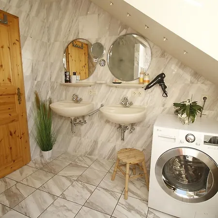 Apartament Familien-appartement Schwarzwald Bei Freiburg Mit Bis Zu 4 Schlafzimmern Sölden