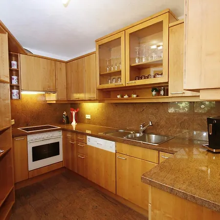 Familien-Appartement Schwarzwald Bei Freiburg Mit Bis Zu 4 Schlafzimmern * Sölden